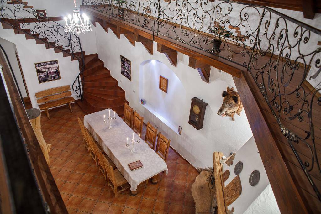 Karalinski Falvarok Tyzengauza Hotel Korolino  ห้อง รูปภาพ
